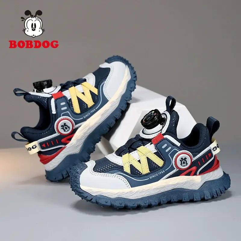 Маратонки BOBDOG Grip със стилен дизайн с уникална система за връзки и живи цветове, идеални за активни деца.